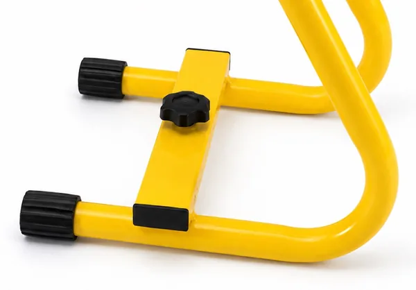 Stable steel base structure for portable flood light stand