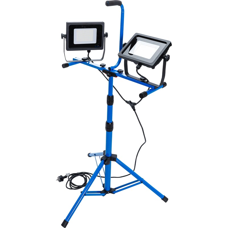 Heavy-Duty Tripod AC Work Light adjustable light heads